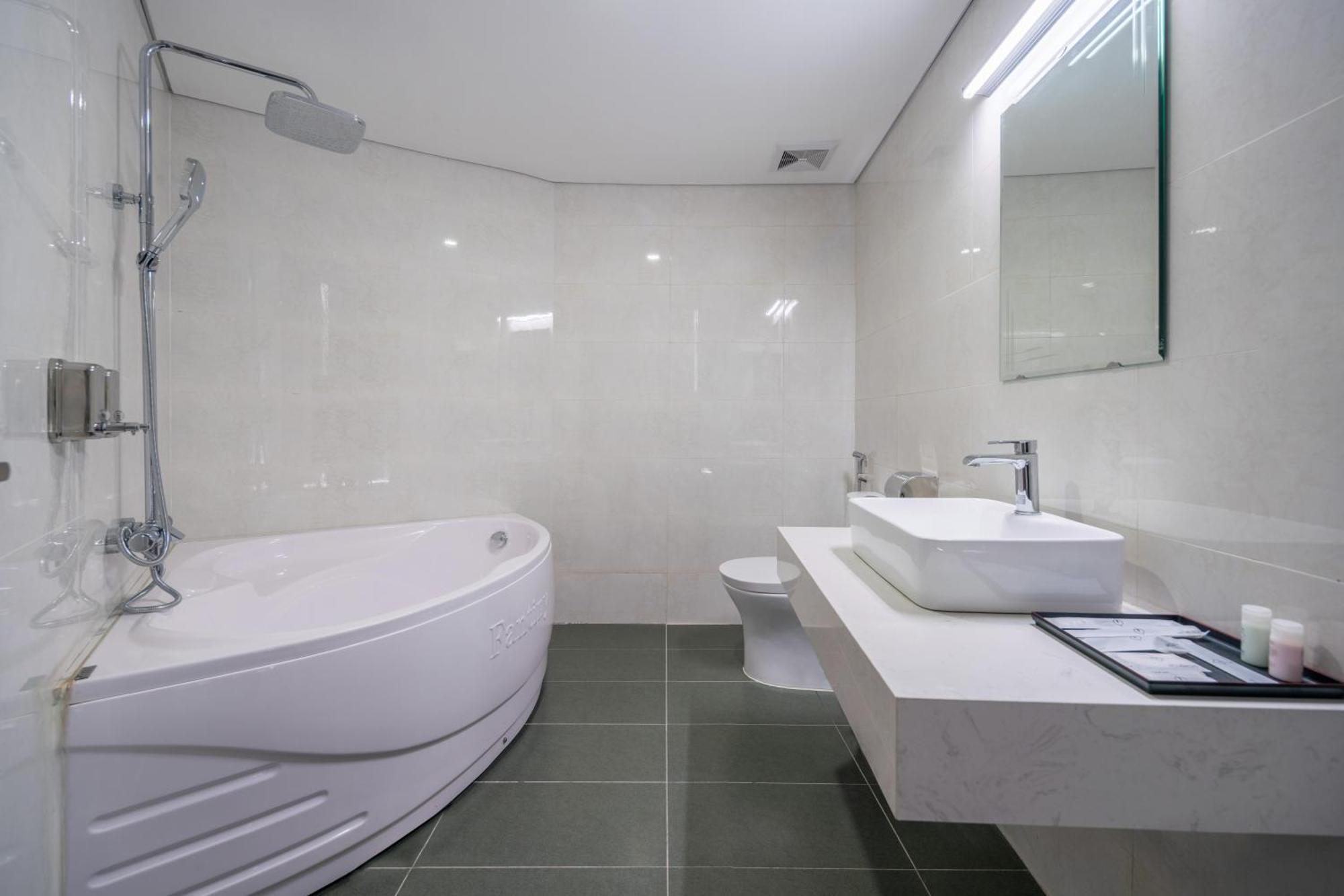 Jacayl Hotel Tcg Hanoi Eksteriør bilde